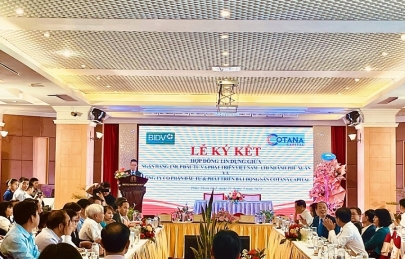 Lễ kí kết hợp đồng tín dụng giữa Cotana Capital và BIDV - CN Phú Xuân Huế